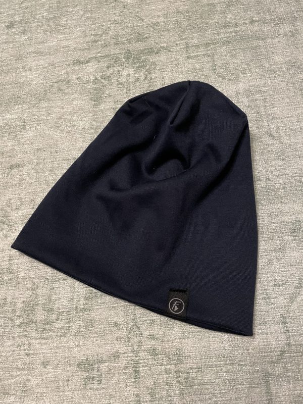 Mütze navyblau, die handgemachten Beanies oder Schlappmützen von Fashionista sind fair und in Klagenfurt gefertigt, auch die Stoffe stammen aus nachhaltiger Produktion